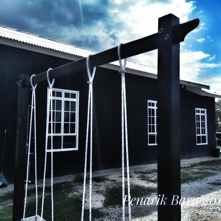 Penarik Baru Homestay Kampung Penarik Esterno foto