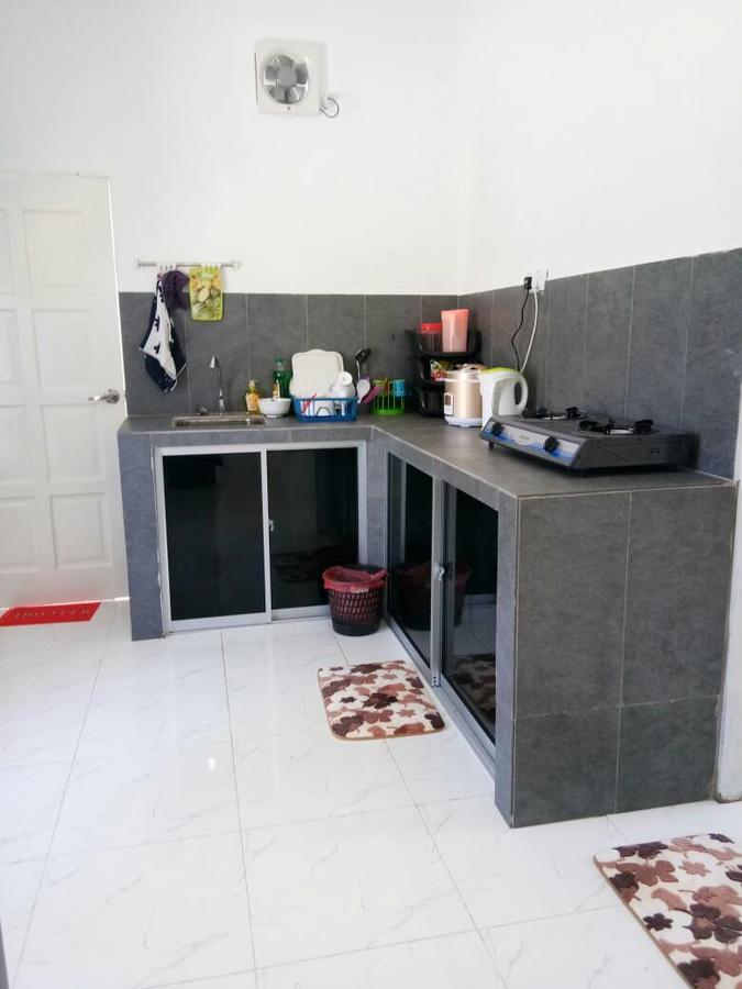 Penarik Baru Homestay Kampung Penarik Esterno foto
