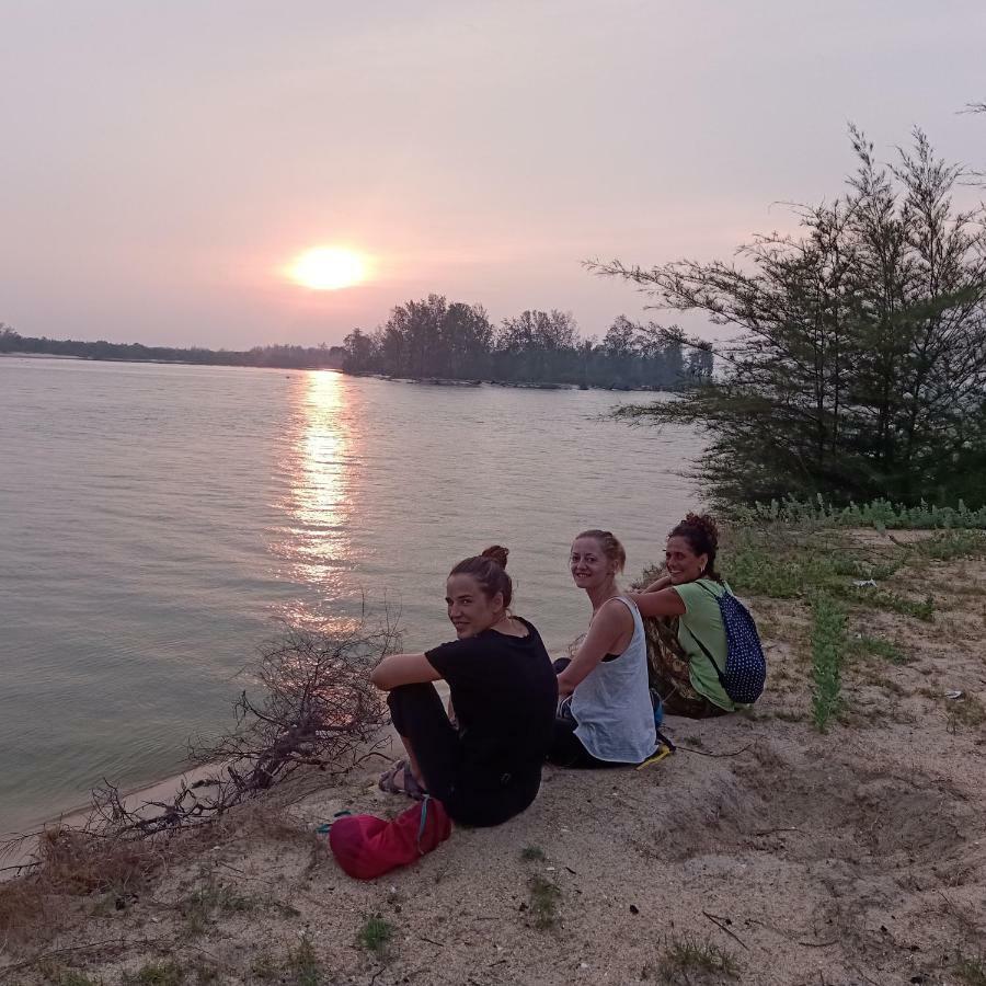 Penarik Baru Homestay Kampung Penarik Esterno foto